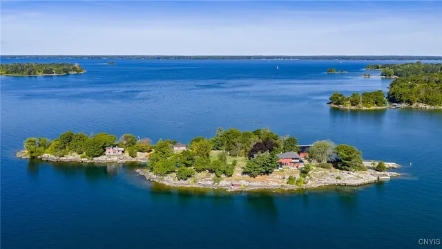 $2,400,000 | 40029 Whiskey, Clayton, NY 13624