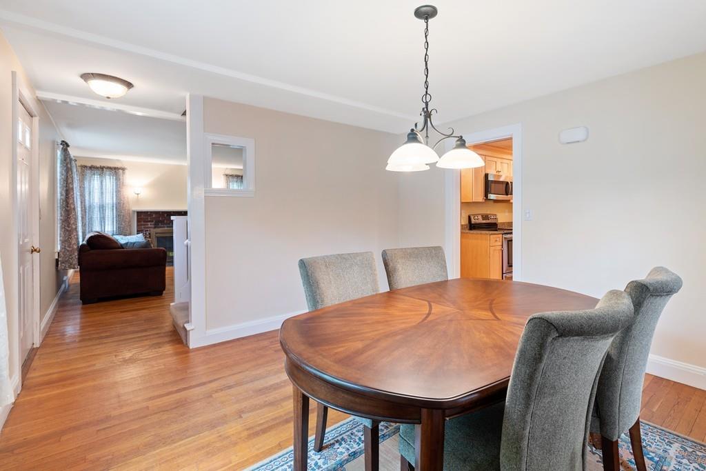 13 Eleanor Road Walpole, MA 02081 - Photo 7 of 22 Gallery Image 7