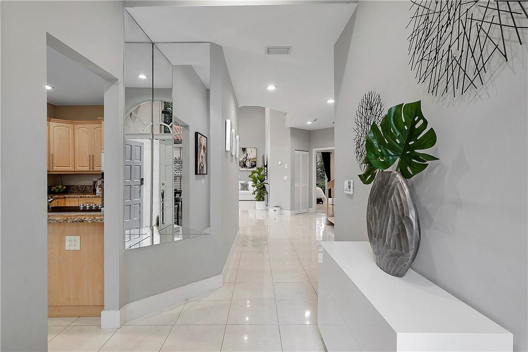 23225 Via Stel Boca Raton, FL 33433 - Photo 4 of 48 Photo 4