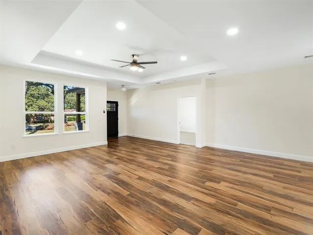 $430,000 | 431 Oakhill Drive, Denton, TX 76201