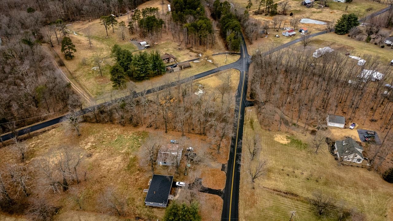 724 Wilda Road Stuarts Draft, VA 24477 - Photo 21 of 34 Gallery Image 21