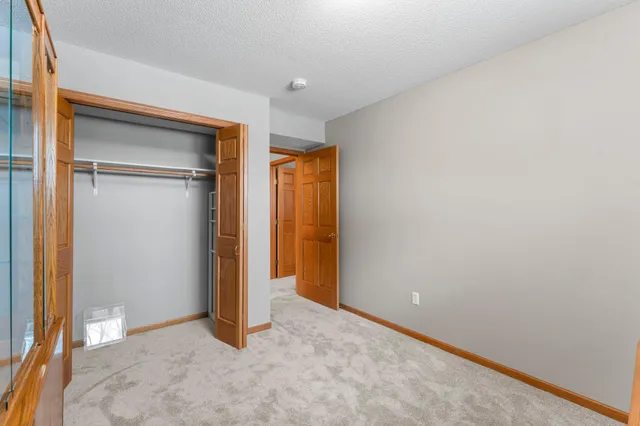 $370,000 | 547 Woodside Court, Shakopee, MN 55379