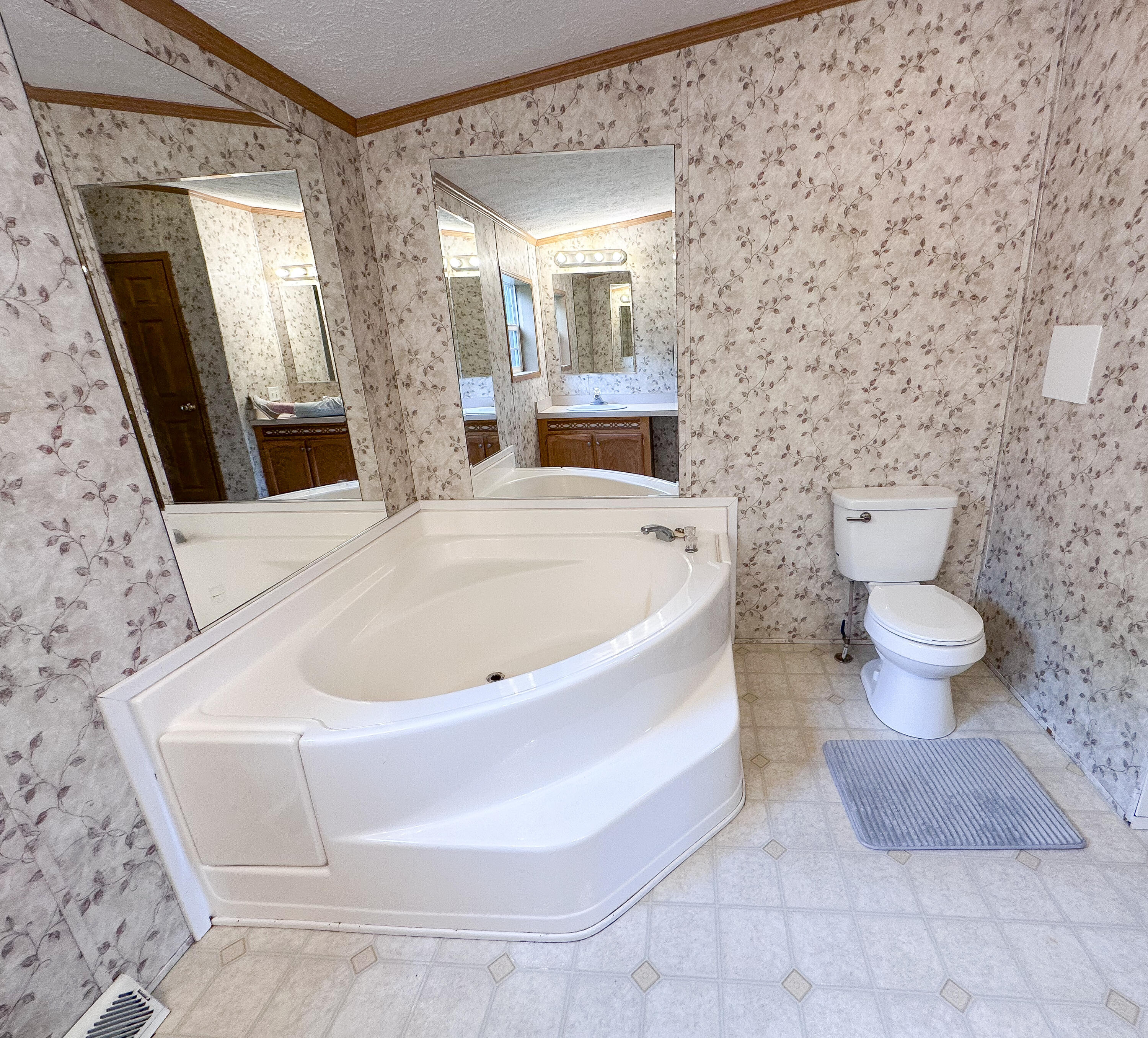 198 Fox Farm Road Plattsburgh, NY 12901 - Photo 19 of 32 Gallery Image 19