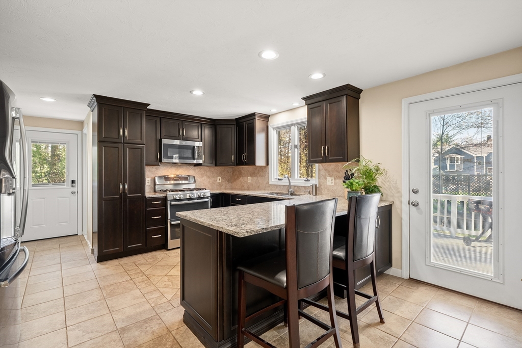 9 Hadley Road Norton, MA 02766 - Photo 16 of 42 Gallery Image 16
