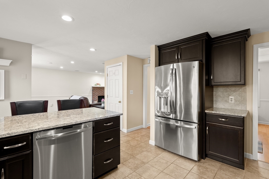 9 Hadley Road Norton, MA 02766 - Photo 19 of 42 Gallery Image 19