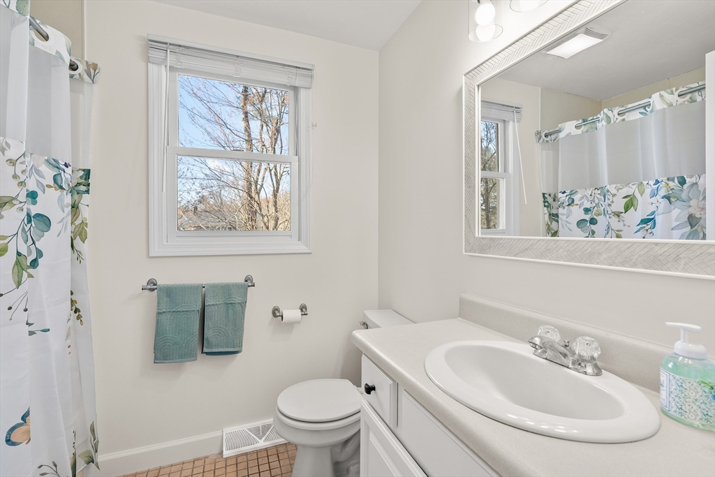 9 Hadley Road Norton, MA 02766 - Photo 31 of 42 Gallery Image 31