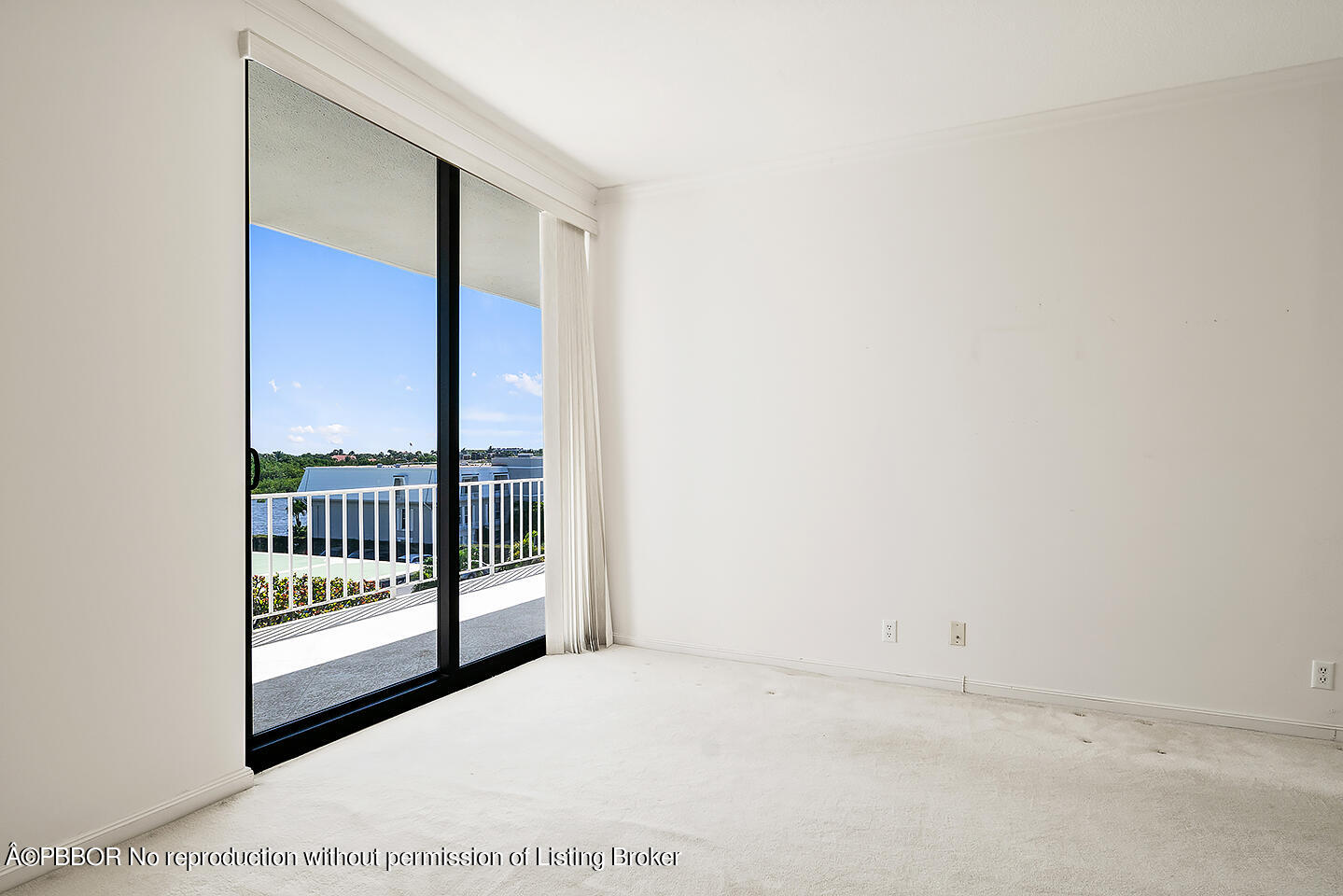 2150 Ibis Isle Road, Unit 17 Palm Beach, FL 33480 - Photo 22 of 55 a view of an empty room