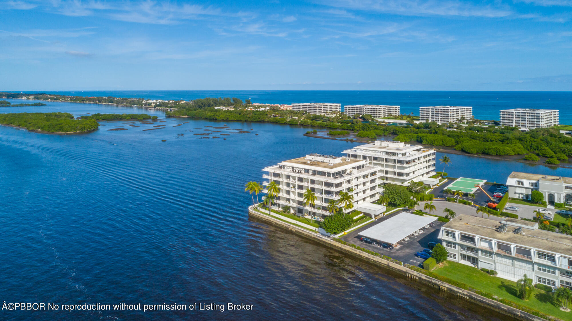 2150 Ibis Isle Road, Unit 17 Palm Beach, FL 33480 - Photo 40 of 55 a view of a terrace with lawn chairs
