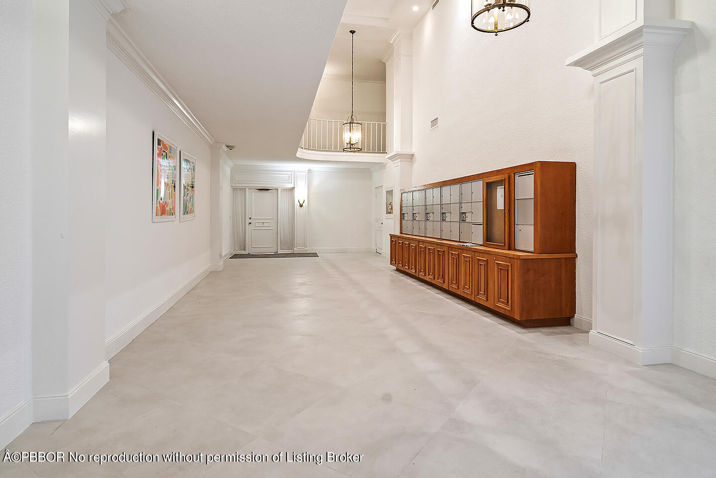 2150 Ibis Isle Road, Unit 17 Palm Beach, FL 33480 - Photo 45 of 55 an empty room with windows