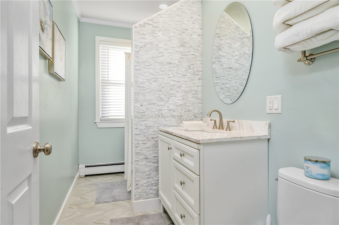 149 Carnation Street Woonsocket, RI 02895 - Photo 8 of 38 Gallery Image 8