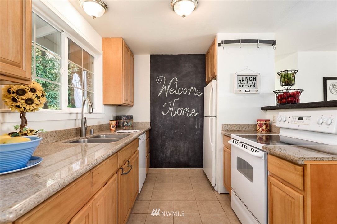 580 West Wanamaker Road Coupeville, WA 98239 - Photo 12 of 25 Gallery Image 12