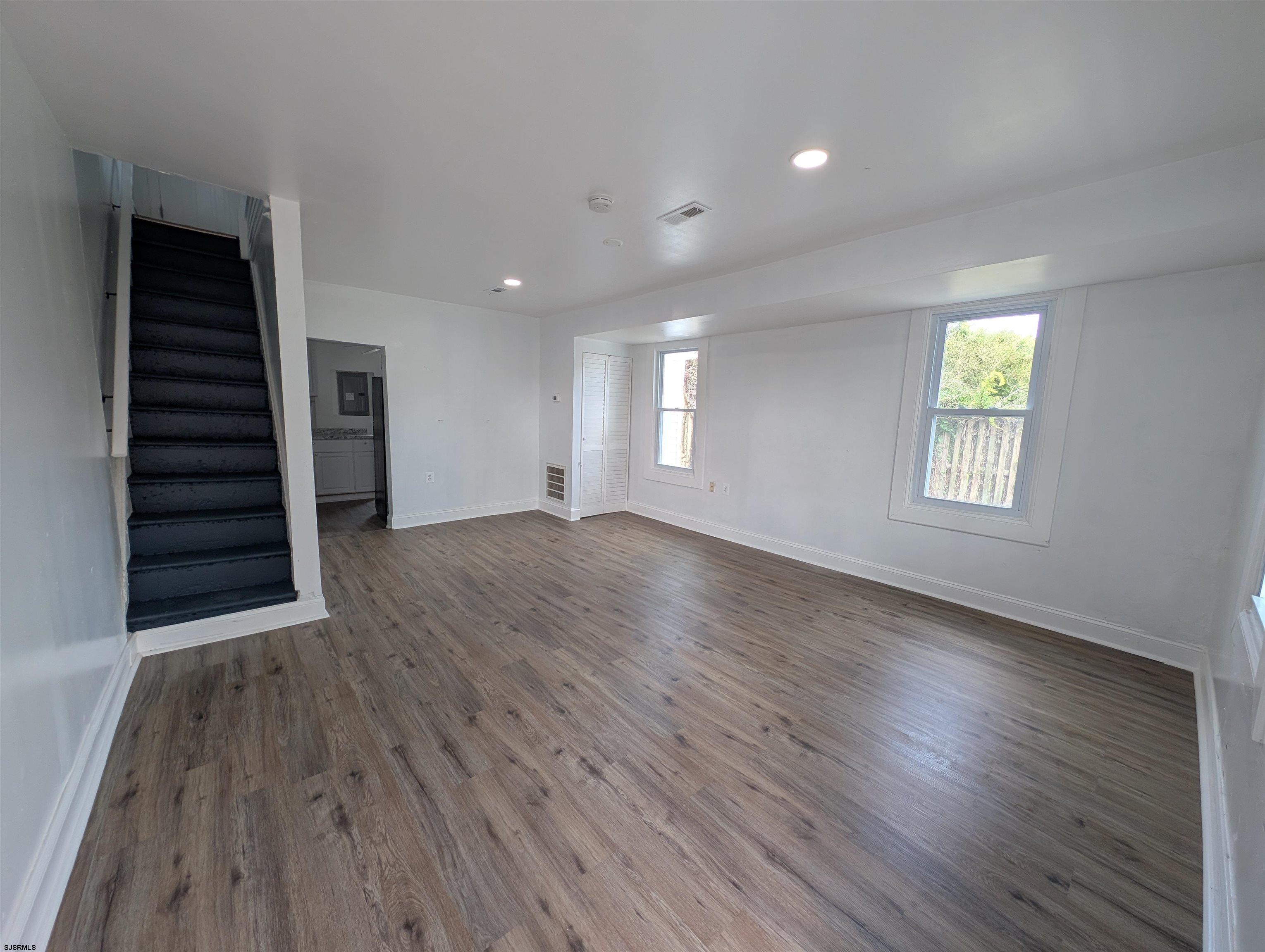 519 Graff Lane Atlantic City, NJ 08401 - Photo 6 of 19 Gallery Image 6