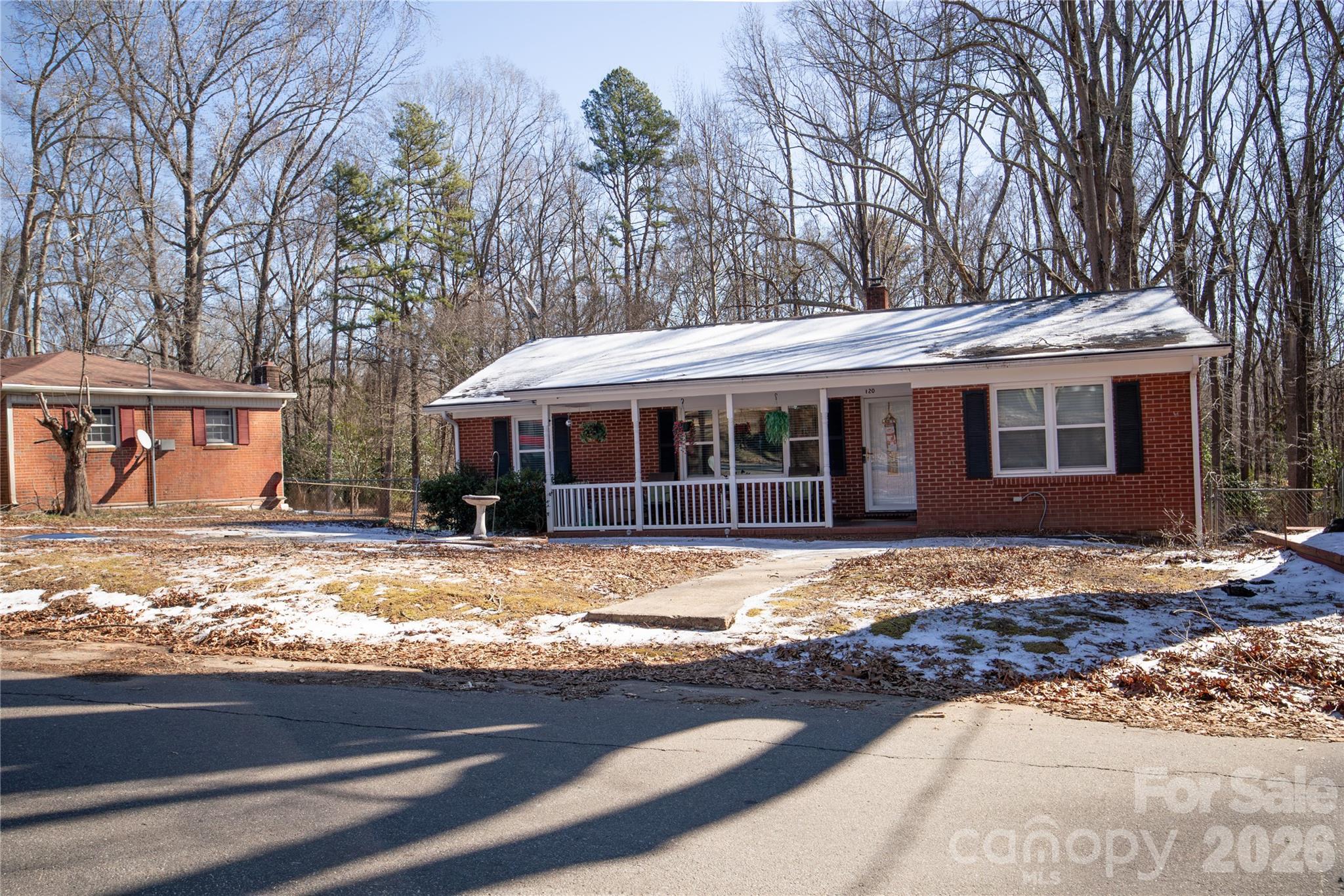 120 Lowry Row York, SC 29745 - Photo 2 of 21