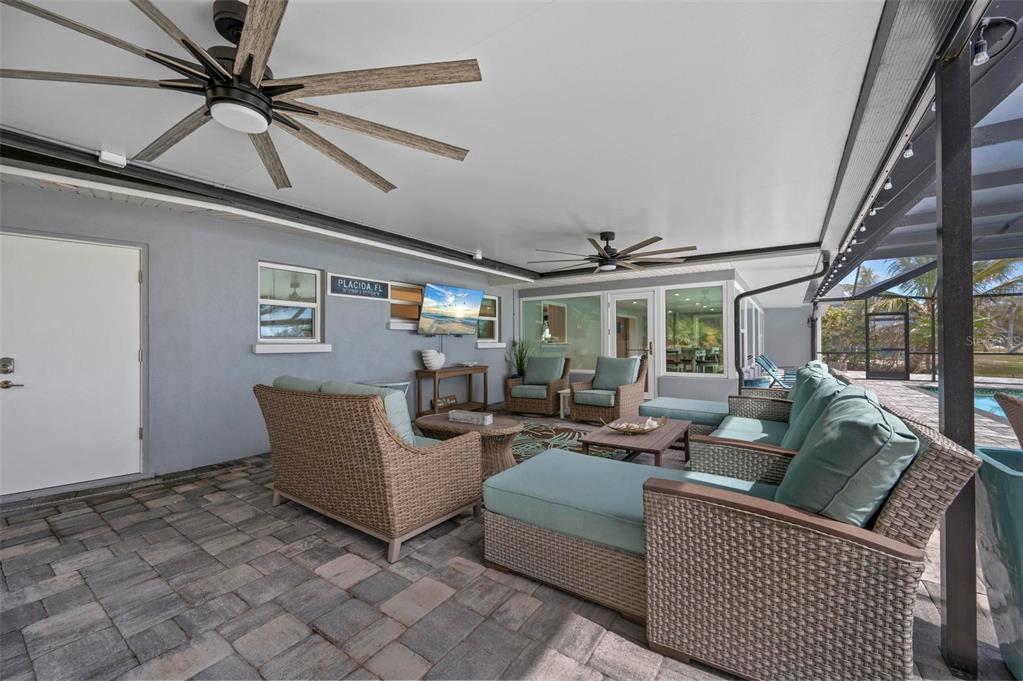 75 Spyglass Alley Placida, FL 33946 - Photo 41 of 79 a living room with furniture