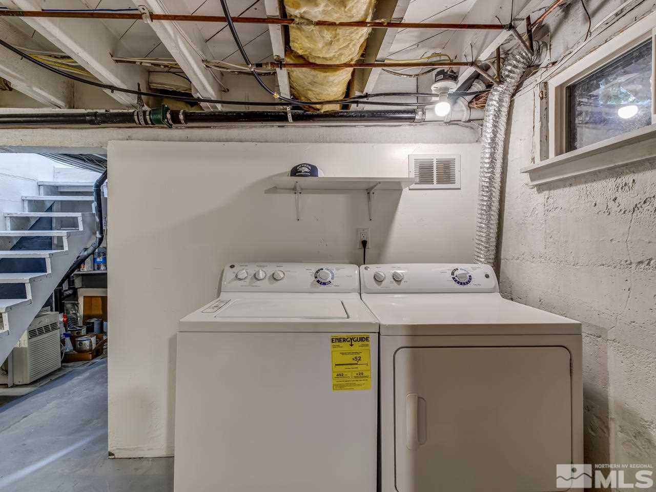 950 Walker Avenue Reno, NV 89509 - Photo 16 of 25 a utility room with dryer and washer