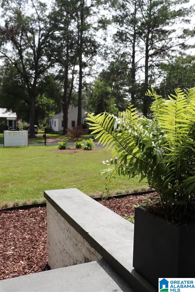 204 West Bay Street Sylacauga, AL 35150 - Photo 2 of 46