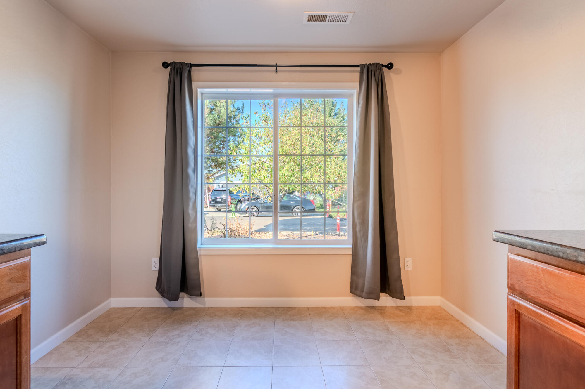 7540 Rocio Drive White City, OR 97503 - Photo 13 of 31 01-13