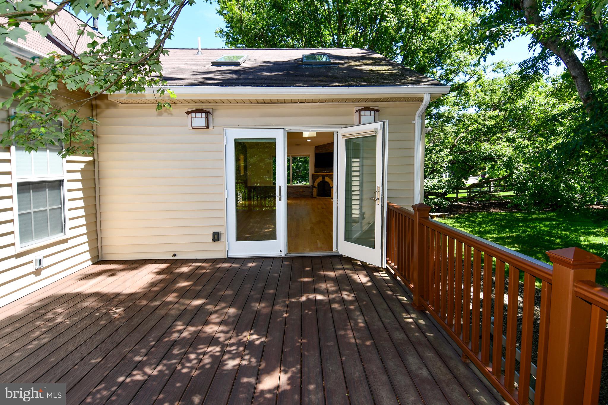 11061 Tottenham Lane Reston, VA 20194 - Photo 27 of 89