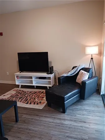 $1,350 | 1655 Fifth Avenue, Unit 501, Pittsburgh, PA 15219