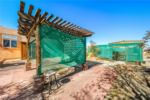$319,000 | 930 West Weiss Boulevard, Amargosa Valley, NV 89020