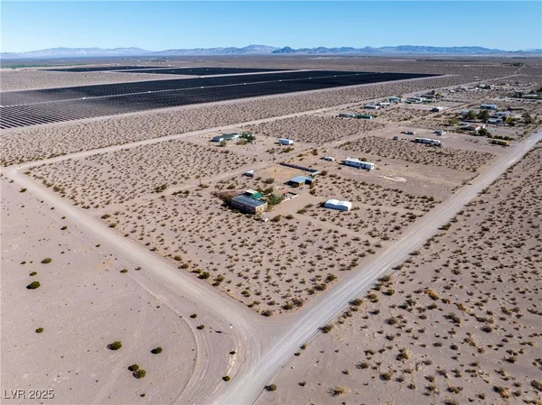$319,000 | 930 West Weiss Boulevard, Amargosa Valley, NV 89020