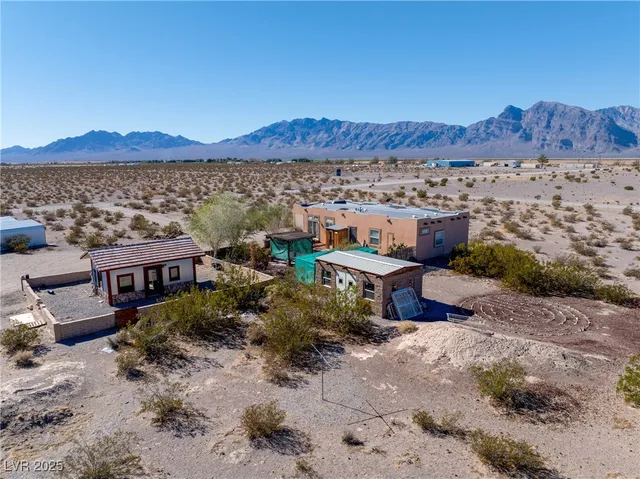 $319,000 | 930 West Weiss Boulevard, Amargosa Valley, NV 89020