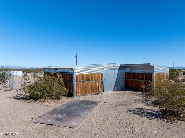 $319,000 | 930 West Weiss Boulevard, Amargosa Valley, NV 89020