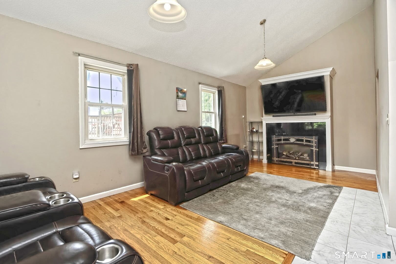 6 Francis Street Waterbury, CT 06708 - Photo 5 of 26