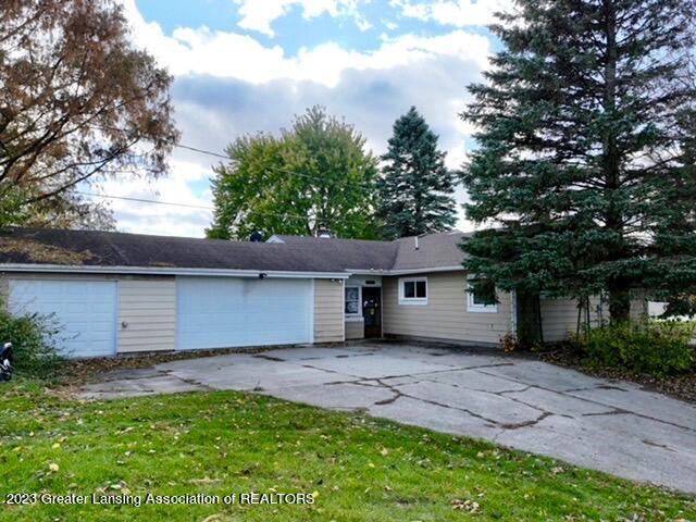 13013 Turner Road Dewitt, MI 48820 - Photo 6 of 44 outside side