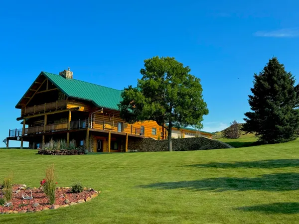 $2,995,000 | 743 Highway 14, Sheridan, WY 82801