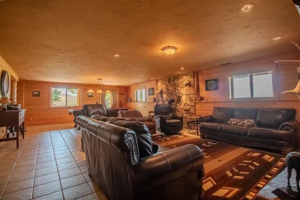 $2,995,000 | 743 Highway 14, Sheridan, WY 82801