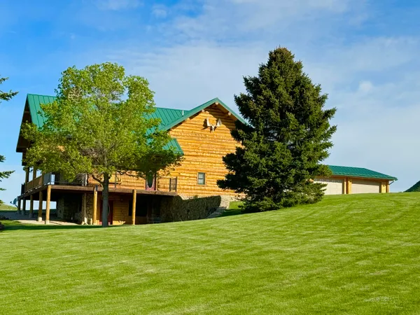 $2,995,000 | 743 Highway 14, Sheridan, WY 82801