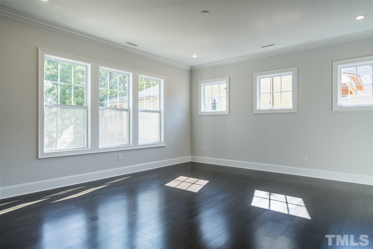 301 Queens Plate Court Raleigh, NC 27606 - Photo 12 of 29 Gallery Image 12