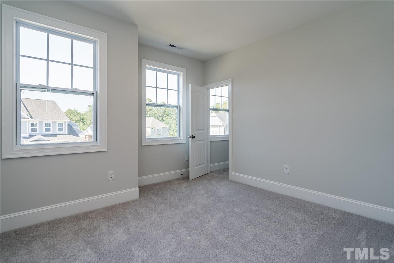 301 Queens Plate Court Raleigh, NC 27606 - Photo 24 of 29 Gallery Image 24