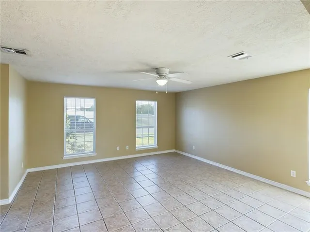 $2,400 | 4064 Southern Trace Drive, College Station, TX 77845