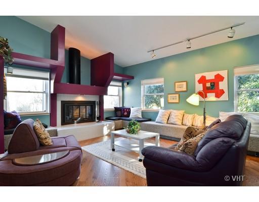 245 Ridge Road Highland Park, IL 60035 - Photo 3 of 10 a living room with furniture and a fireplace