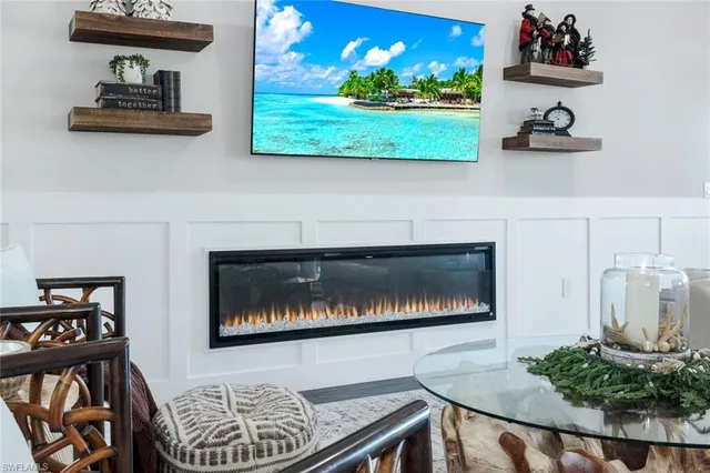 $949,000 | 8783 Coastline Court, Unit 202, Naples, FL 34120