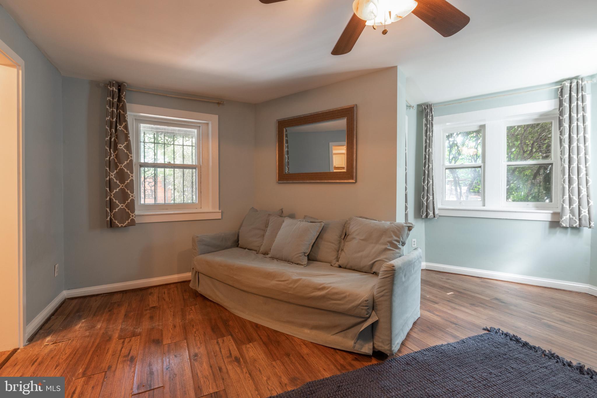 413 2nd Street Southeast Washington, DC 20003 - Photo 38 of 47 Living area