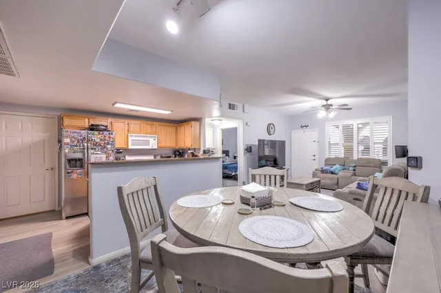$289,000 | 10001 Peace Way, Unit 1252, Las Vegas, NV 89147