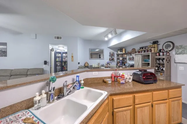 $289,000 | 10001 Peace Way, Unit 1252, Las Vegas, NV 89147