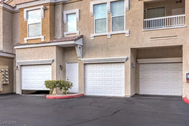 $289,000 | 10001 Peace Way, Unit 1252, Las Vegas, NV 89147