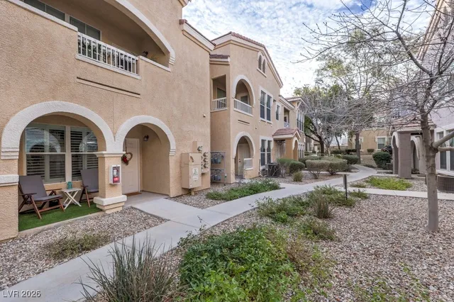 $289,000 | 10001 Peace Way, Unit 1252, Las Vegas, NV 89147