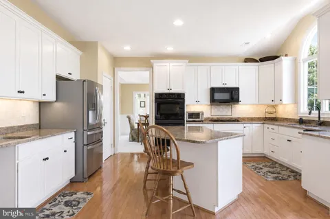 $1,200,000 | 583 Oakmont Drive East, Telford, PA 18969