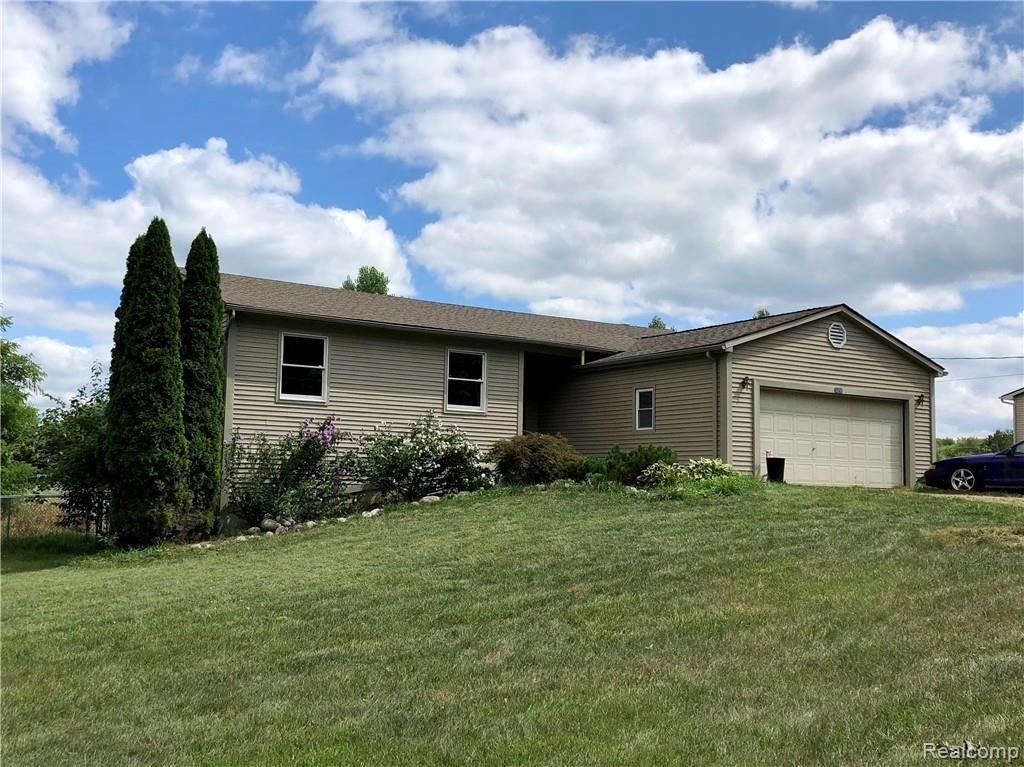 9291 Henry Road Pinckney, MI 48169 - Photo 1 of 24 667F7F56-E01F-4E7F-BF93-BFB2FEF56792.jpeg