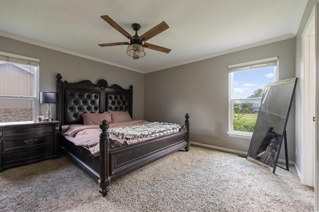 1045 East Pumpkin Ridge Street Gardner, KS 66030 - Photo 10 of 25 Gallery Image 10