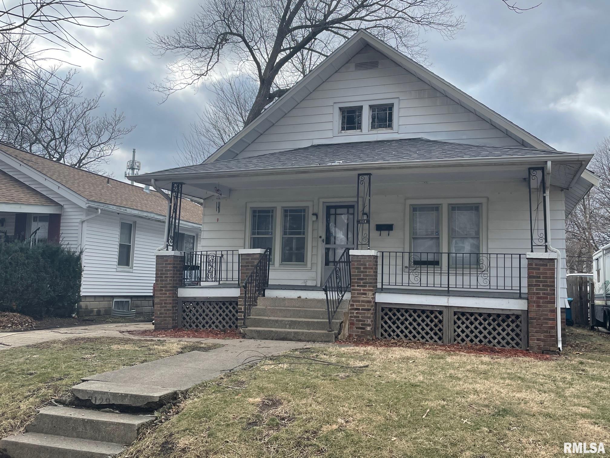 2129 South 10th Street Springfield, IL 62703 - Photo 1 of 22