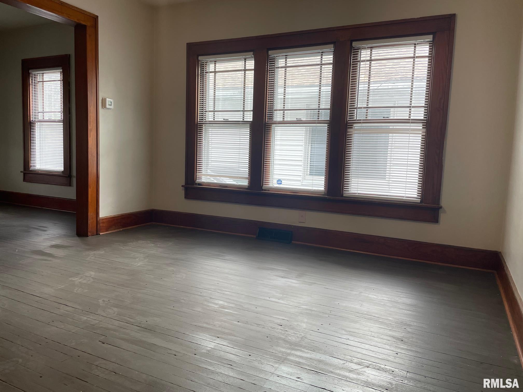 2129 South 10th Street Springfield, IL 62703 - Photo 18 of 22