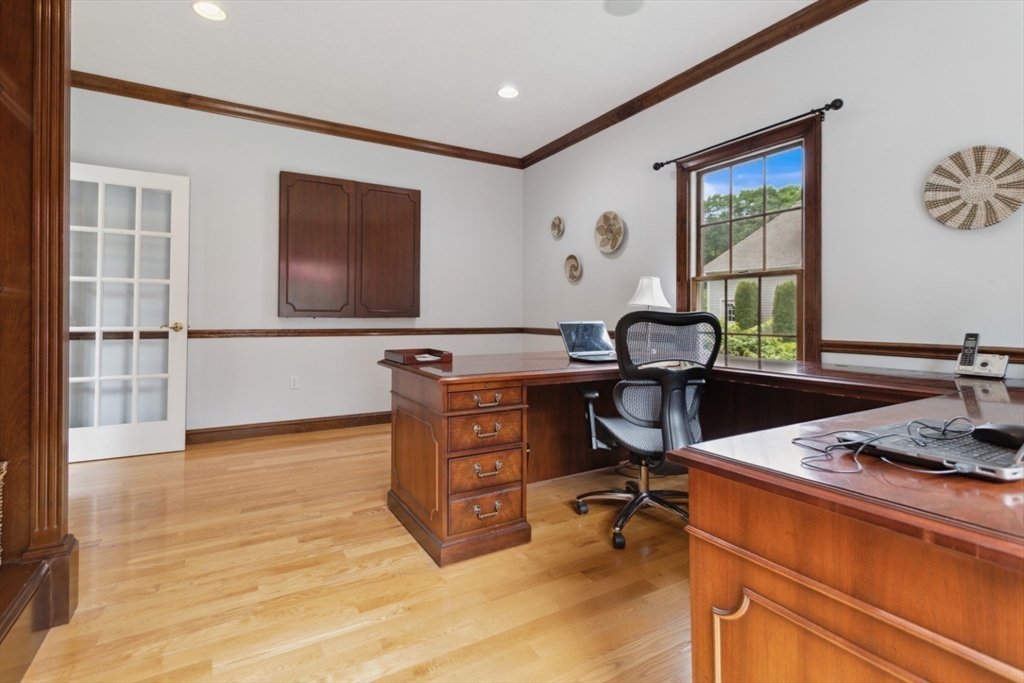 114 Mill Street Middleton, MA 01949 - Photo 11 of 42 Gallery Image 11