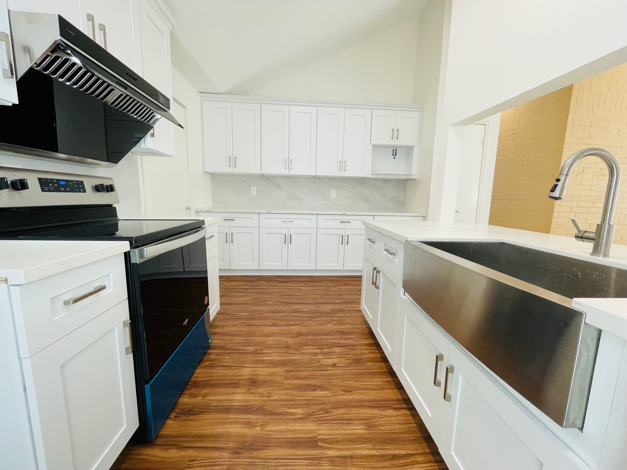 2123 Echo Ridge Sugar Land, TX 77478 - Photo 7 of 17