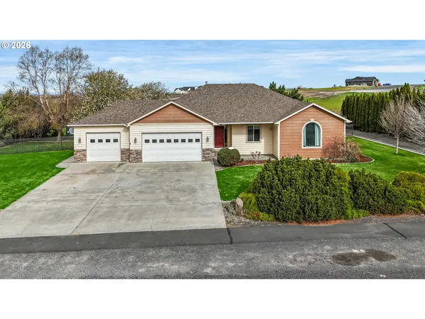 $649,900 | 77286 Joyce Way, Echo, OR 97826